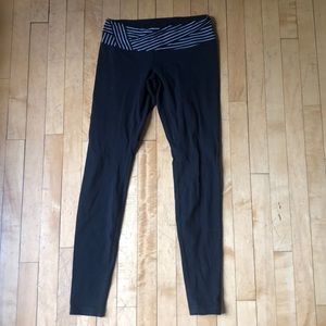 Reversible lulu lemon leggings (black)